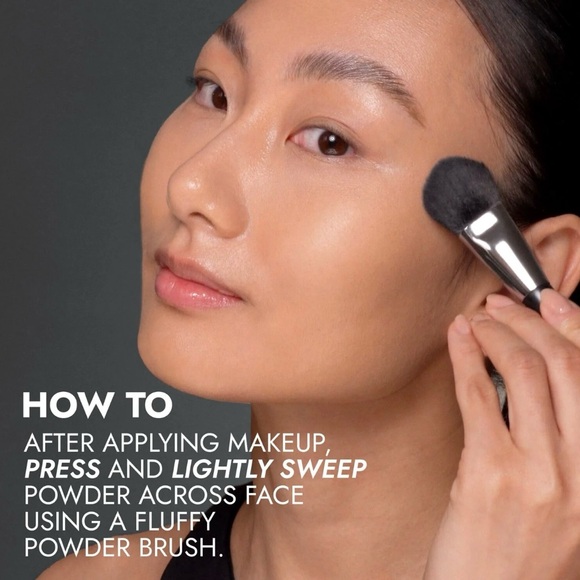 Cover FX Illuminating Setting Powder Travel Size - Picture 5 of 6